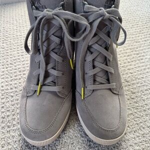 Sorel Gray Lace-Up Sneakers with Yellow Accents